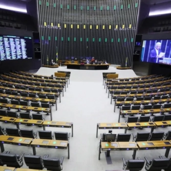 MAIOR BANCADA NO SENADO � DO PL
